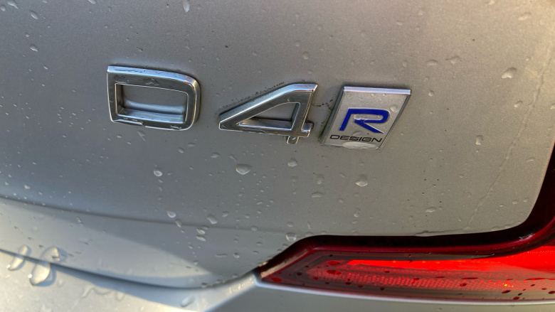 Volvo S90 2.0 D4 R DESIGN 4dr Geartronic Diesel Saloon